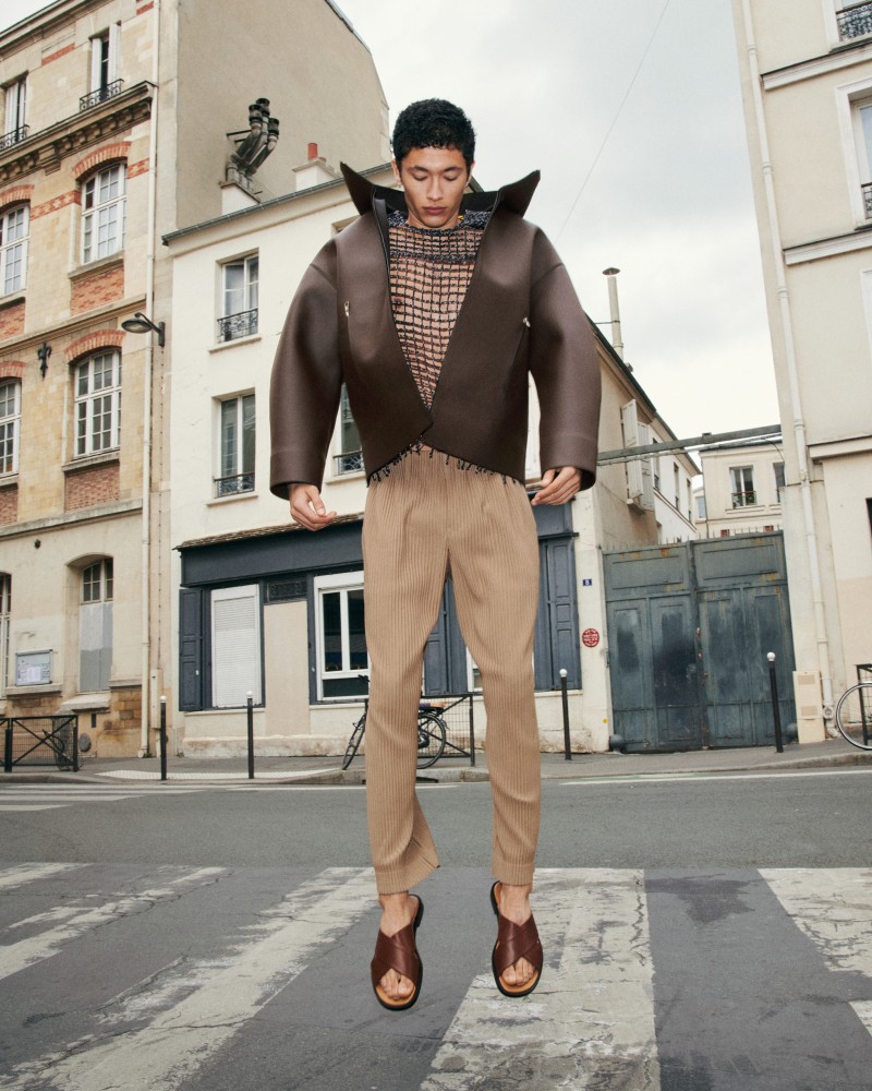 mickael-b-schnitzer-x-laetitia-leporcq-m-le-monde-brown-_01