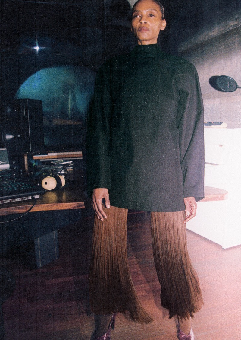 mvxld_02_rgb_lr